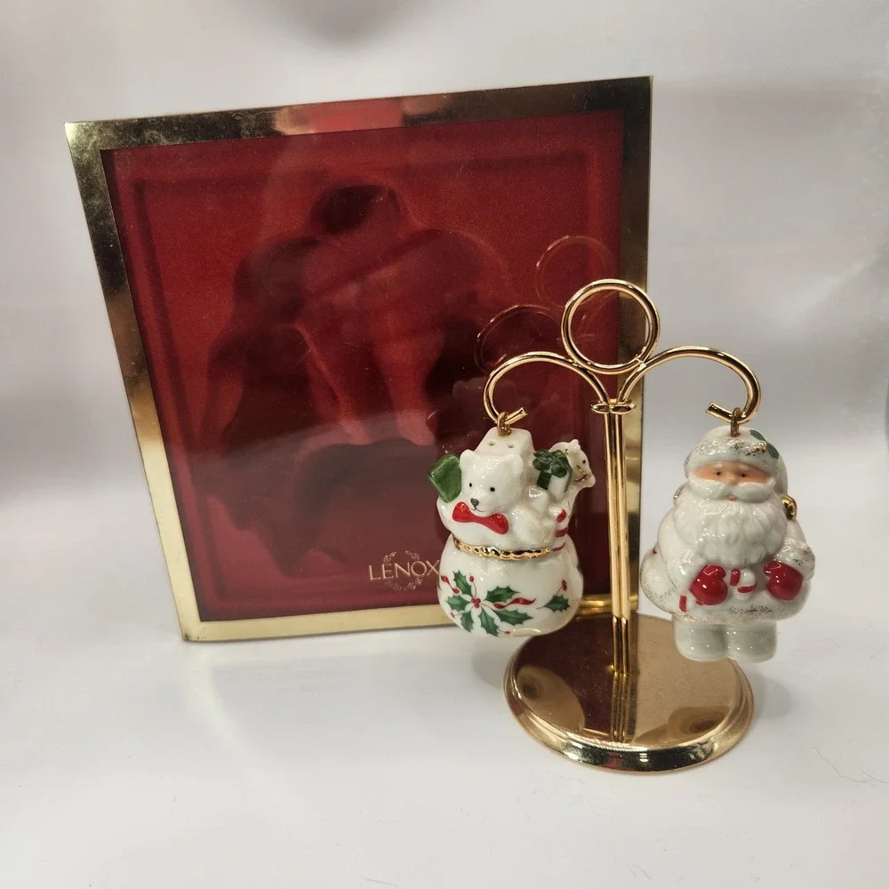 Lenox Santa and Bear Salt and Pepper Shakers with Gold Stand Holiday Set 3pc